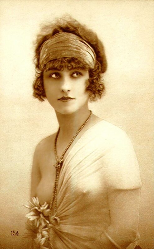 Volume 3 of Black and White Photo of Naked / Nude Women and Girls in the Vintage Era