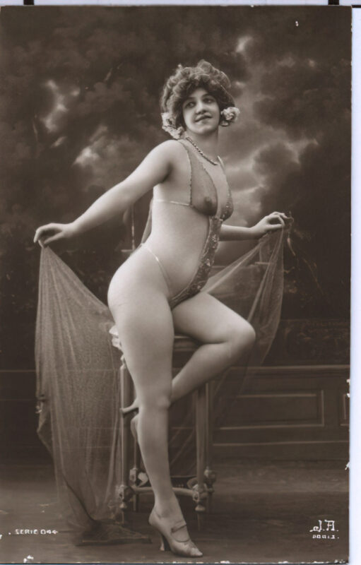 Volume 4 of Black and White Image of Naked / Nude Women and Girls in the Vintage Era