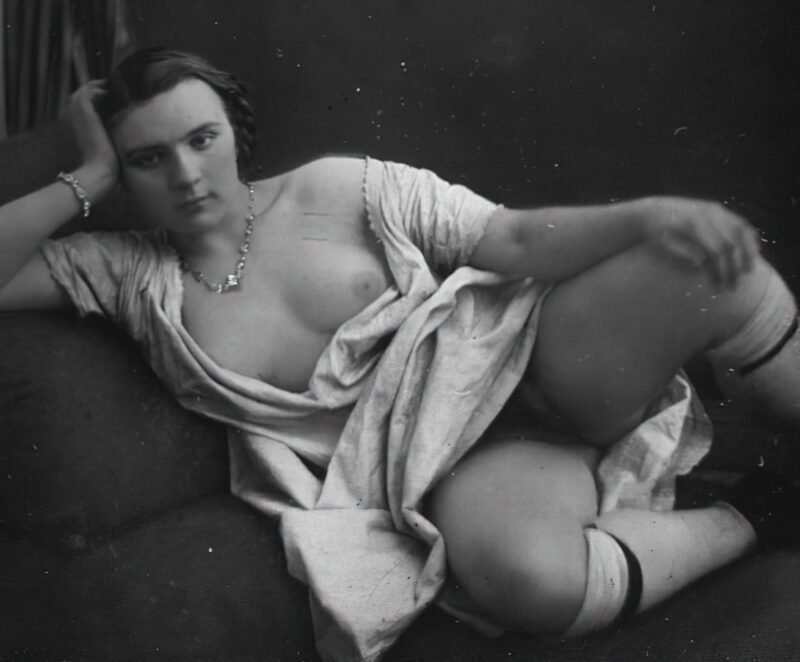 Volume 4 of Black and White Image of Naked / Nude Women and Girls in the Vintage Era
