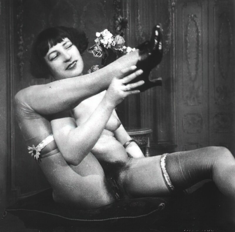 Volume 4 of Black and White Image of Naked / Nude Women and Girls in the Vintage Era