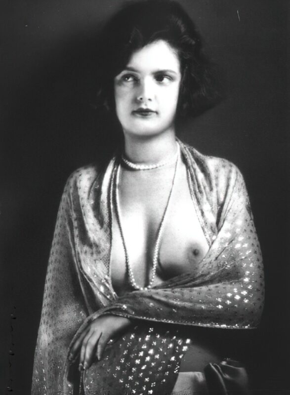 Volume 4 of Black and White Image of Naked / Nude Women and Girls in the Vintage Era