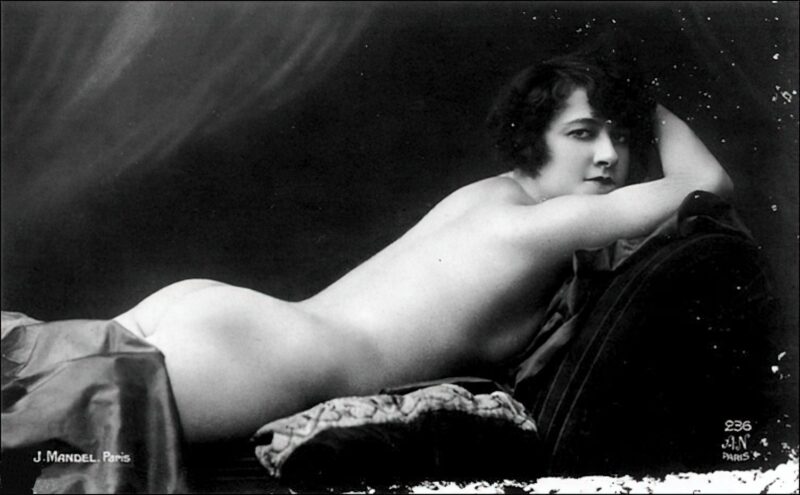 Volume 4 of Black and White Image of Naked / Nude Women and Girls in the Vintage Era