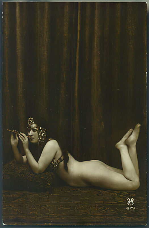 Volume 4 of Black and White Image of Naked / Nude Women and Girls in the Vintage Era