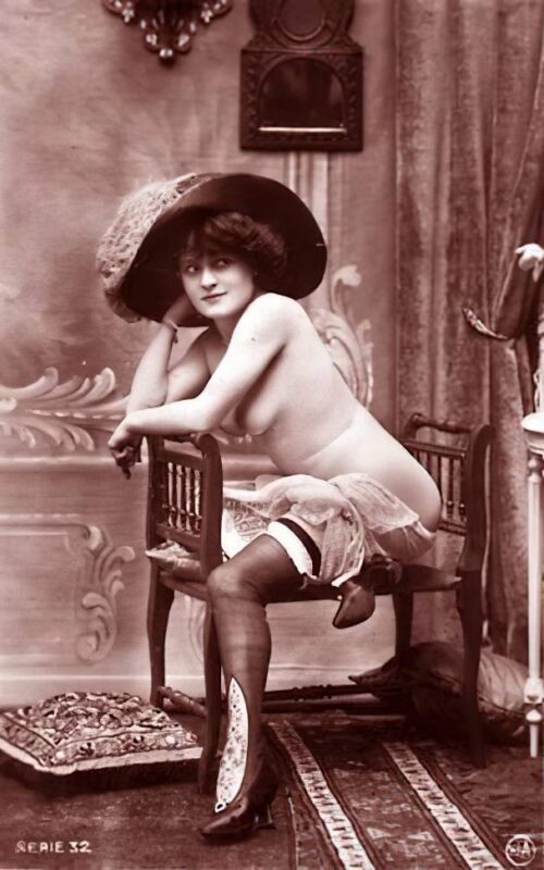 Volume 4 of Black and White Image of Naked / Nude Women and Girls in the Vintage Era