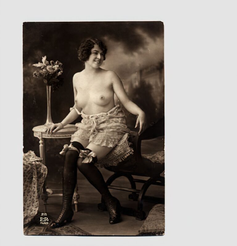 Volume 4 of Black and White Image of Naked / Nude Women and Girls in the Vintage Era