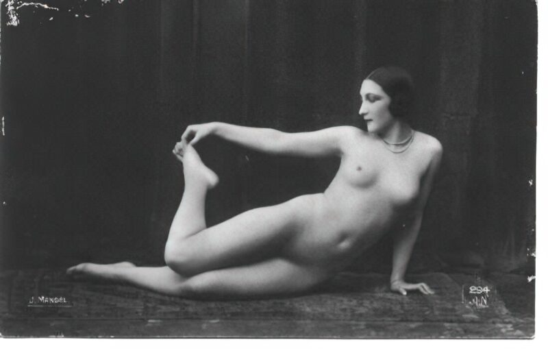 Volume 4 of Black and White Image of Naked / Nude Women and Girls in the Vintage Era