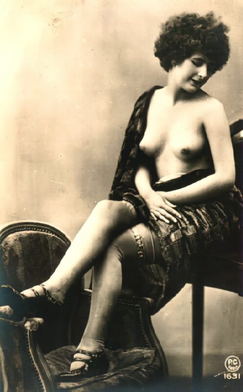 Volume 4 of Black and White Image of Naked / Nude Women and Girls in the Vintage Era