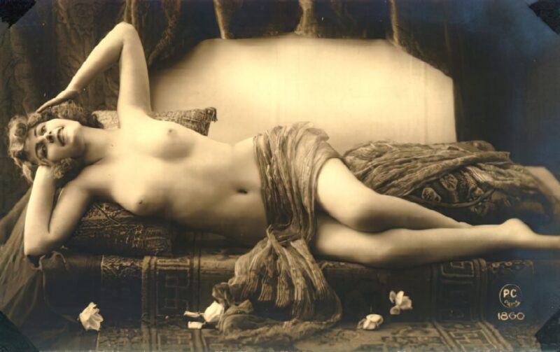 Volume 4 of Black and White Image of Naked / Nude Women and Girls in the Vintage Era