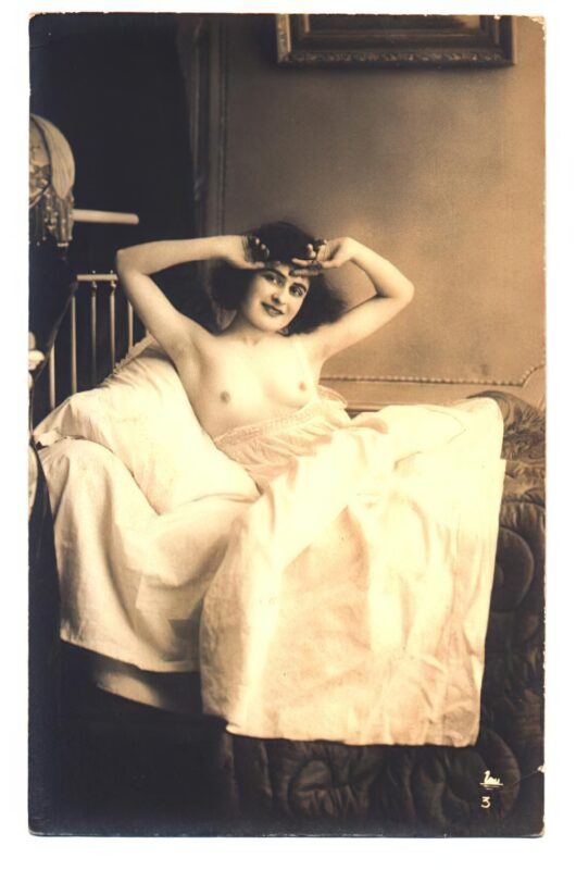 Volume 4 of Black and White Image of Naked / Nude Women and Girls in the Vintage Era