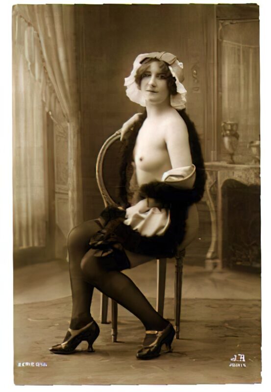 Volume 4 of Black and White Image of Naked / Nude Women and Girls in the Vintage Era