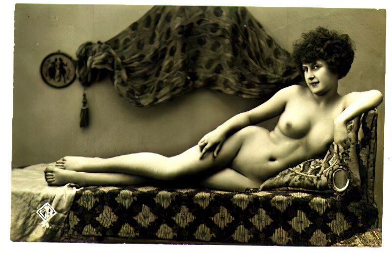 Volume 4 of Black and White Image of Naked / Nude Women and Girls in the Vintage Era