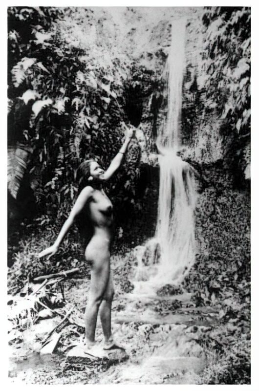 B&W Volume 5 Image of Naked / Nude Woman in the Vintage Era