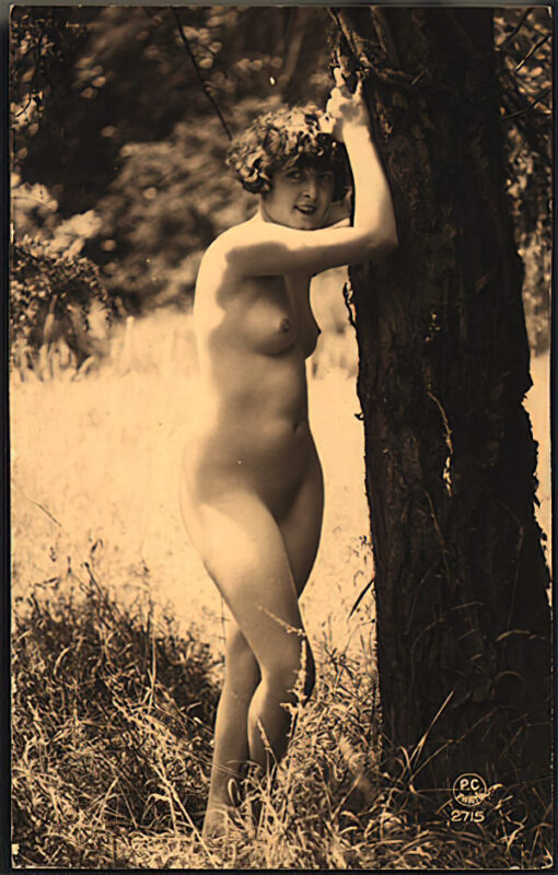 B&W Volume 5 Image of Naked / Nude Woman in the Vintage Era