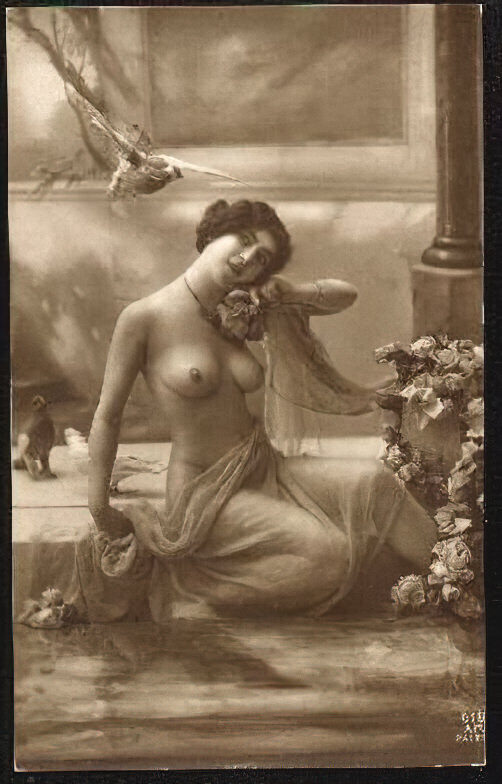B&W Volume 5 Image of Naked / Nude Woman in the Vintage Era