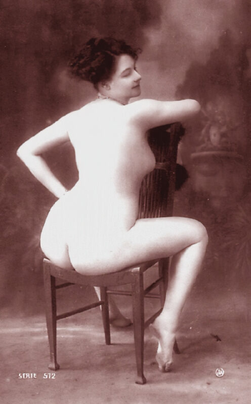 B&W Volume 5 Image of Naked / Nude Woman in the Vintage Era
