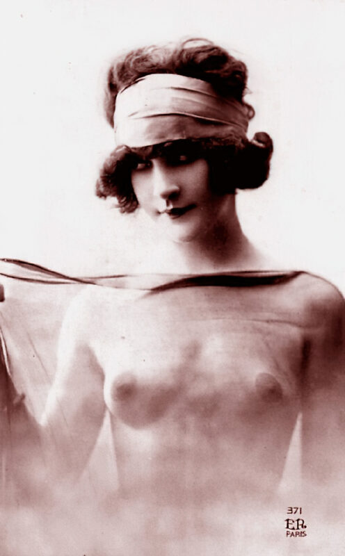 B&W Volume 5 Image of Naked / Nude Woman in the Vintage Era