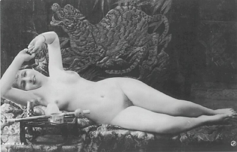 B&W Volume 5 Image of Naked / Nude Woman in the Vintage Era