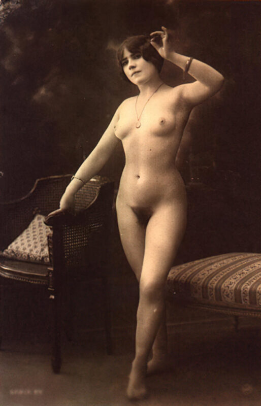 B&W Volume 5 Image of Naked / Nude Woman in the Vintage Era