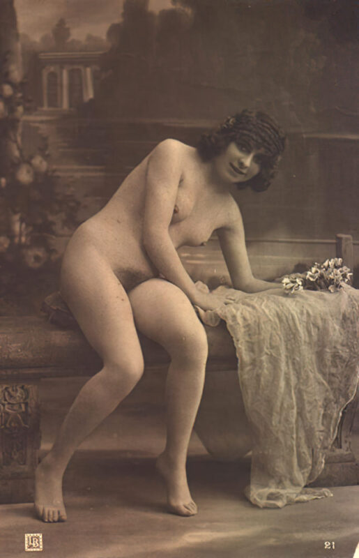 B&W Volume 5 Image of Naked / Nude Woman in the Vintage Era
