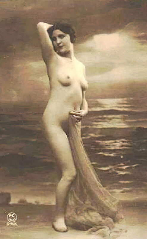B&W Volume 5 Image of Naked / Nude Woman in the Vintage Era
