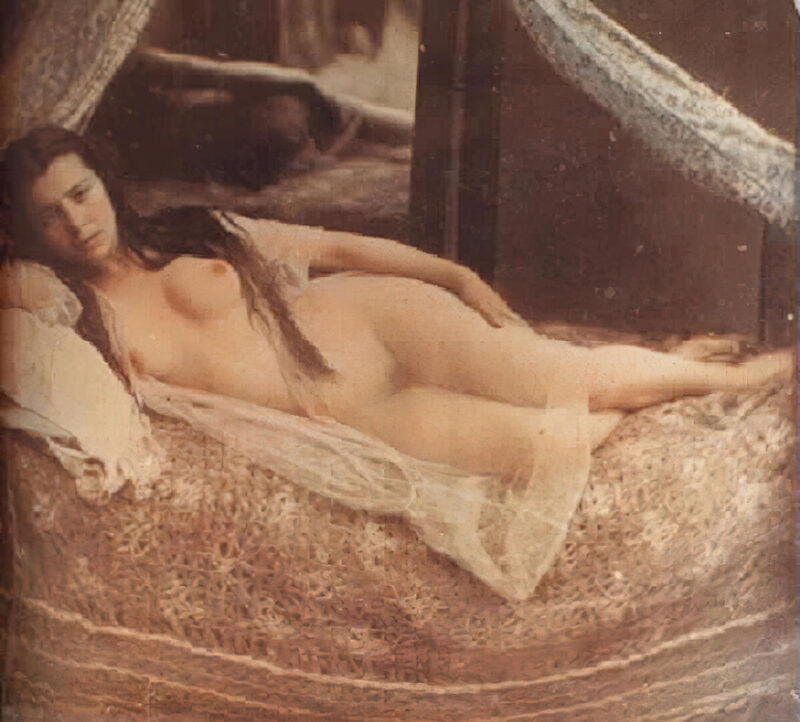 B&W Volume 5 Image of Naked / Nude Woman in the Vintage Era