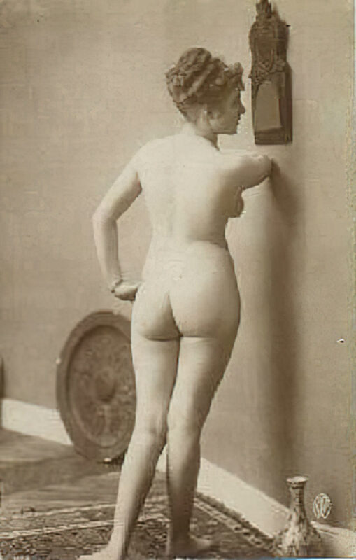 B&W Volume 5 Image of Naked / Nude Woman in the Vintage Era