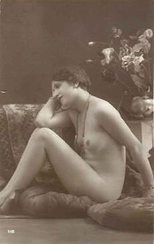 B&W Volume 5 Image of Naked / Nude Woman in the Vintage Era
