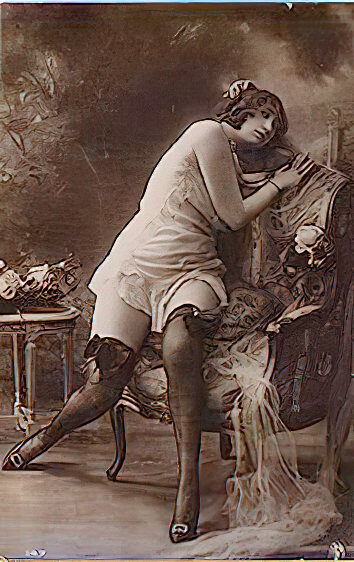 B&W Volume 5 Image of Naked / Nude Woman in the Vintage Era