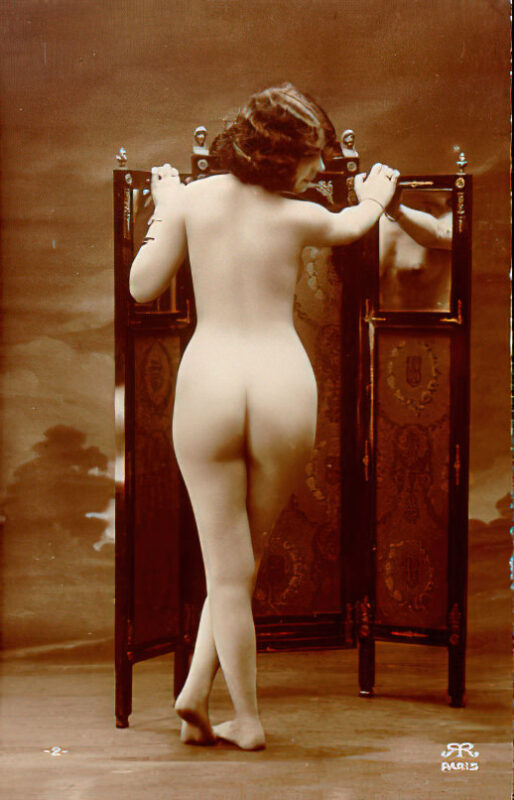 B&W Volume 5 Image of Naked / Nude Woman in the Vintage Era