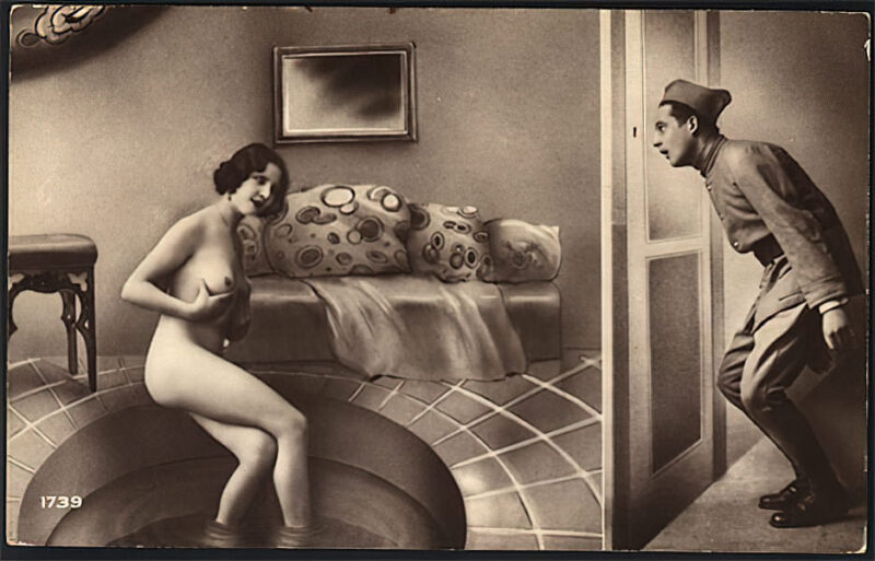 Volume 1 of Black and White Image of Naked / Nude Woman in the Classic Retro Period Volume 1 of Black and White Photo of Naked / Nude Women and Girls in the Vintage Era