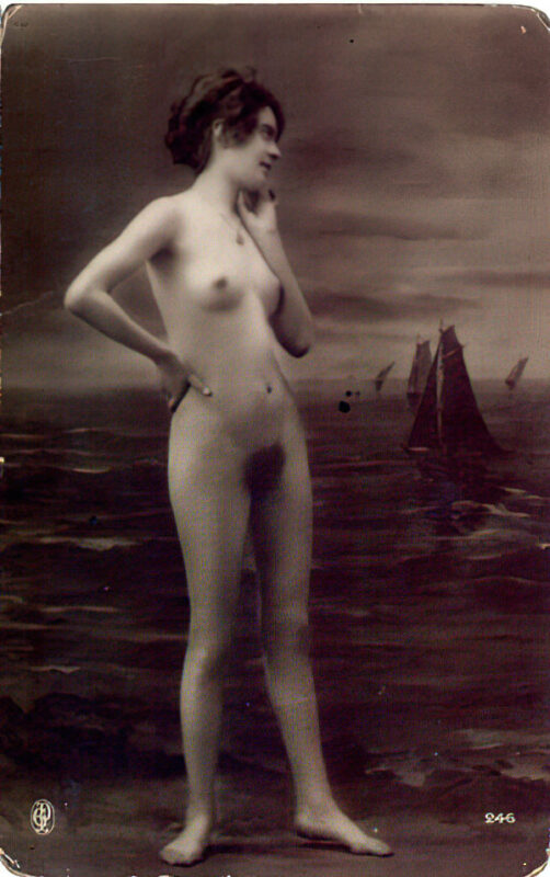 Volume 1 of Black and White Image of Naked / Nude Woman in the Classic Retro Period Volume 1 of Black and White Photo of Naked / Nude Women and Girls in the Vintage Era
