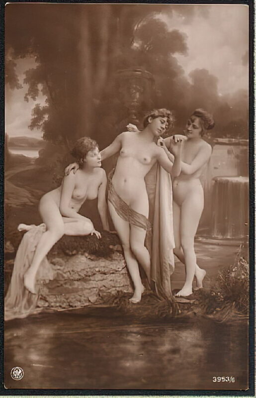 Volume 1 of Black and White Image of Naked / Nude Woman in the Classic Retro Period Volume 1 of Black and White Photo of Naked / Nude Women and Girls in the Vintage Era