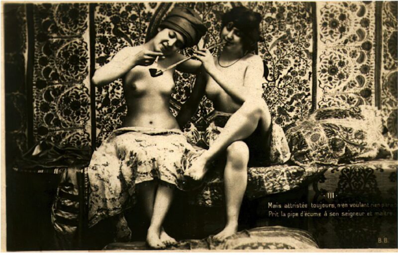 Volume 1 of Black and White Image of Naked / Nude Woman in the Classic Retro Period Volume 1 of Black and White Photo of Naked / Nude Women and Girls in the Vintage Era