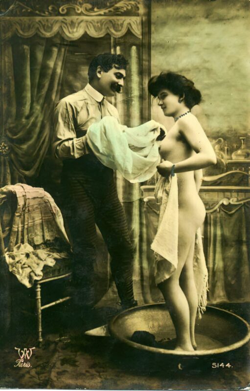 Photo 872 - Color Tint Vintage Nude Men and Women Sepia, Monochrome and Others Photo 872 - Color Tint Vintage Nude Men and Women Sepia, Monochrome and Others